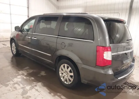 2016 Chrysler Town & Country Touring z USA, uszkodzony, nr VIN 2C4RC1BG5GR254110